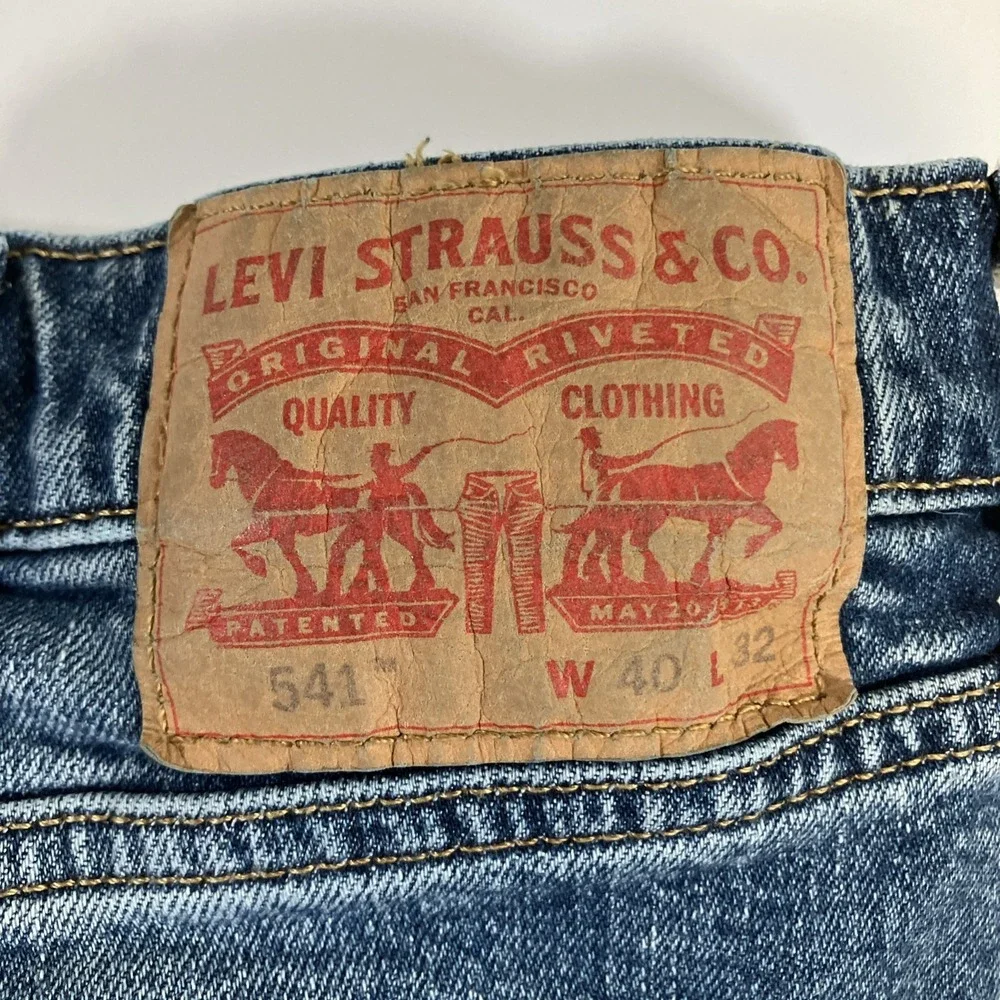 Levi's 541 Athletic Taper Jeans Men's 40x32 Blue Stretch Actual 30.5 Inseam